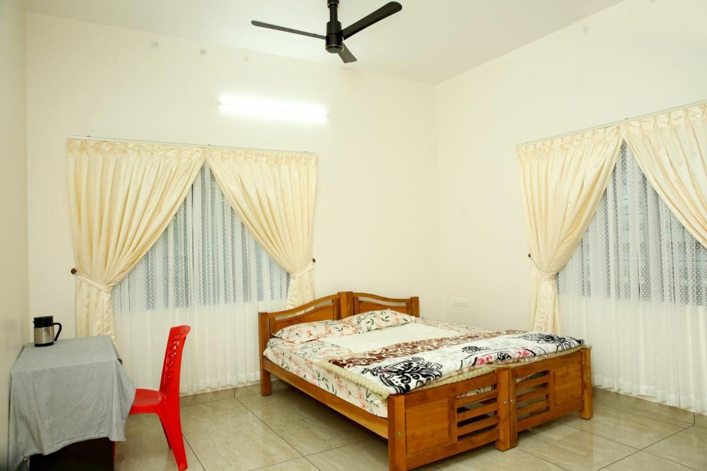 Periyar Hills Homestay, *