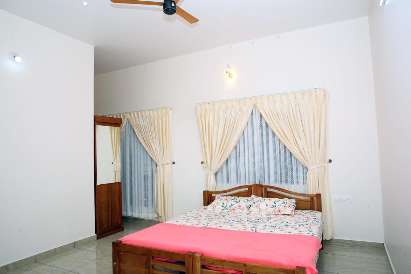 Periyar Hills Homestay, * Thekkady